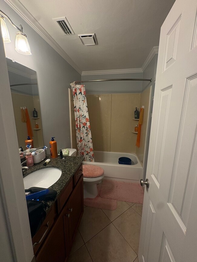 Building Photo - Andrew property