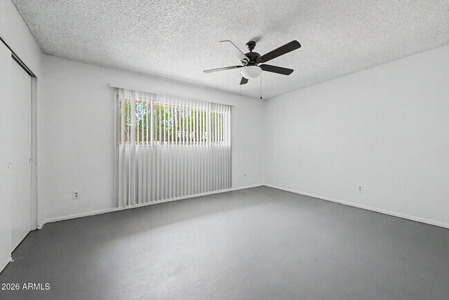Building Photo - 4401 S Rita Ln