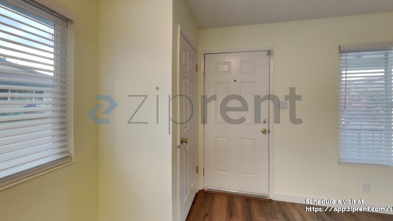 Building Photo - 2308 Peppertree Way