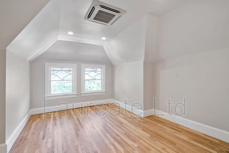 Building Photo - 1126 Lafayette St