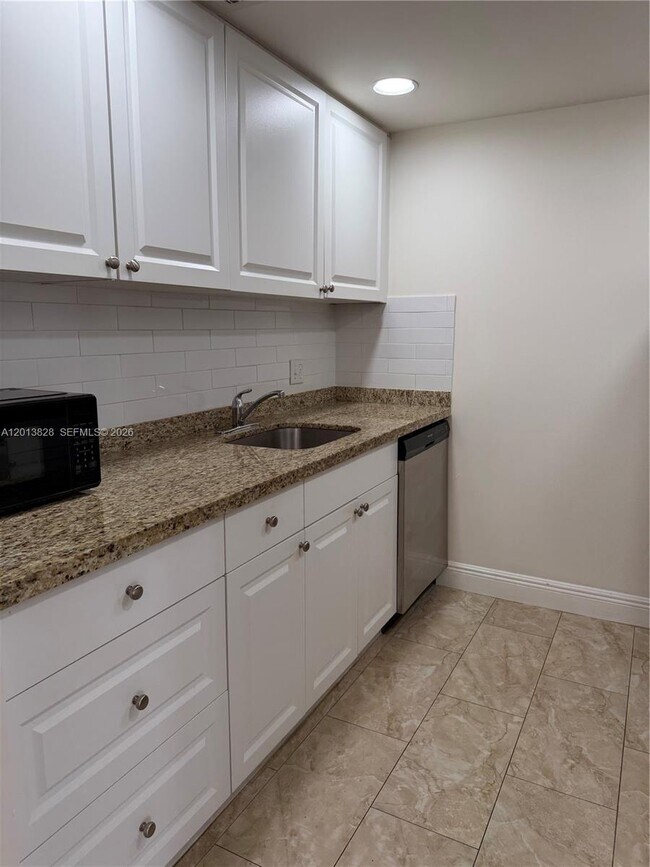 Building Photo - 1551 SW 135th Terrace