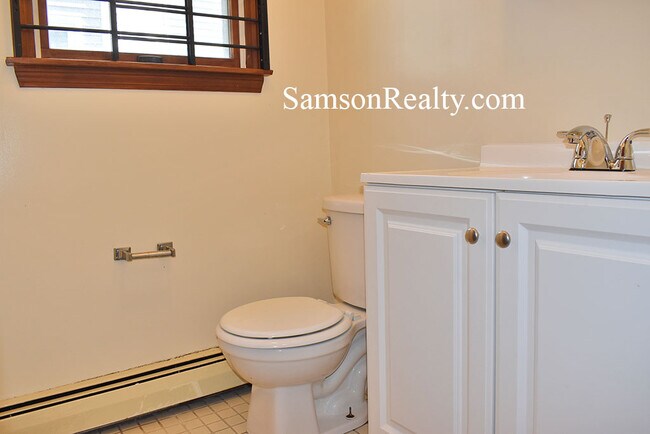 Building Photo - 112 Oakland Ave