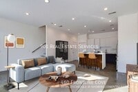Building Photo - 460 Frontline Cove
