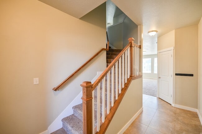 Building Photo - 4088 E Oakland Hills Dr