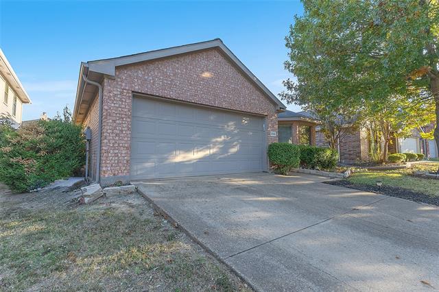 Building Photo - 2050 Lake Trail Dr