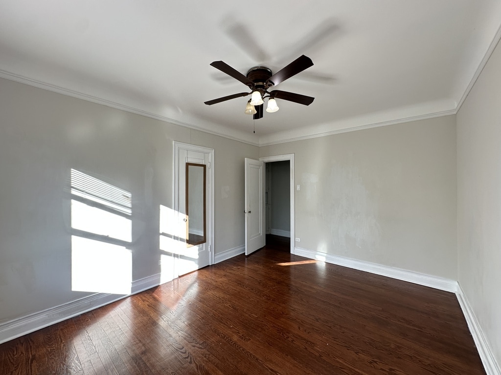 Building Photo - 1527 W Pratt Blvd