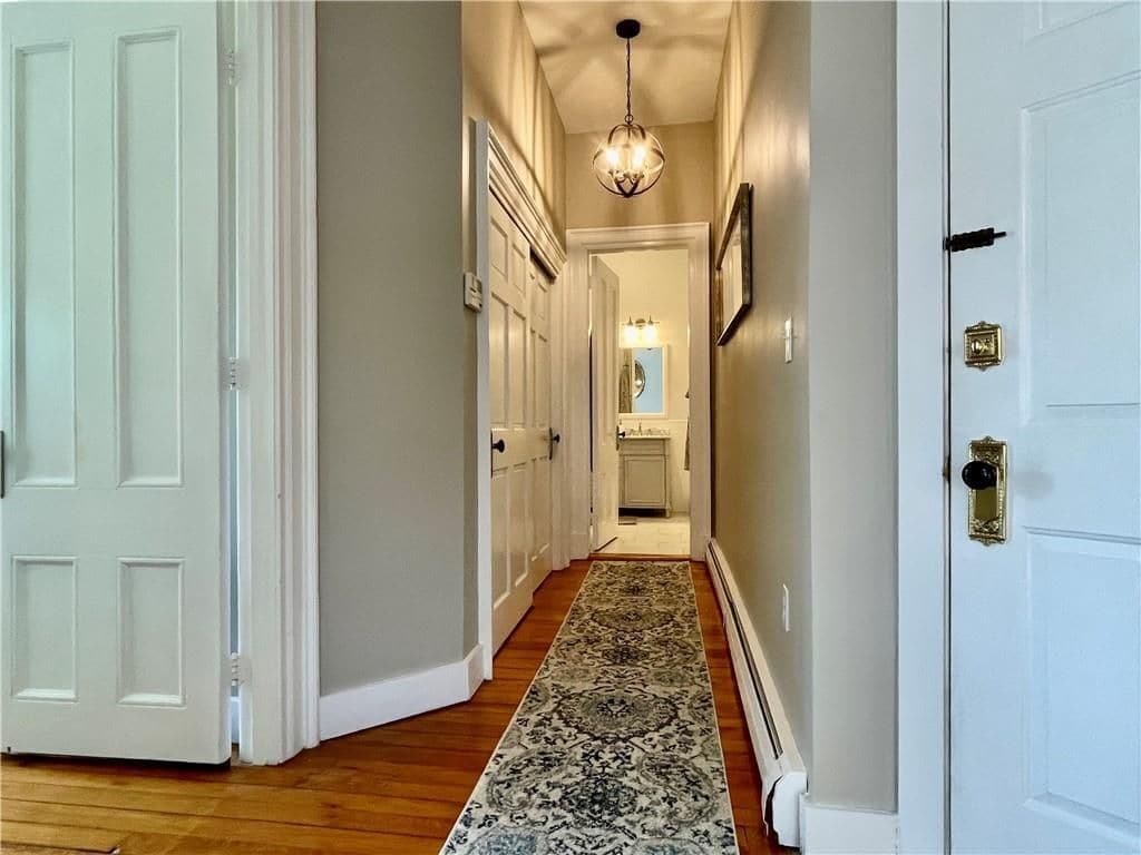 Building Photo - 541 Bellevue Ave