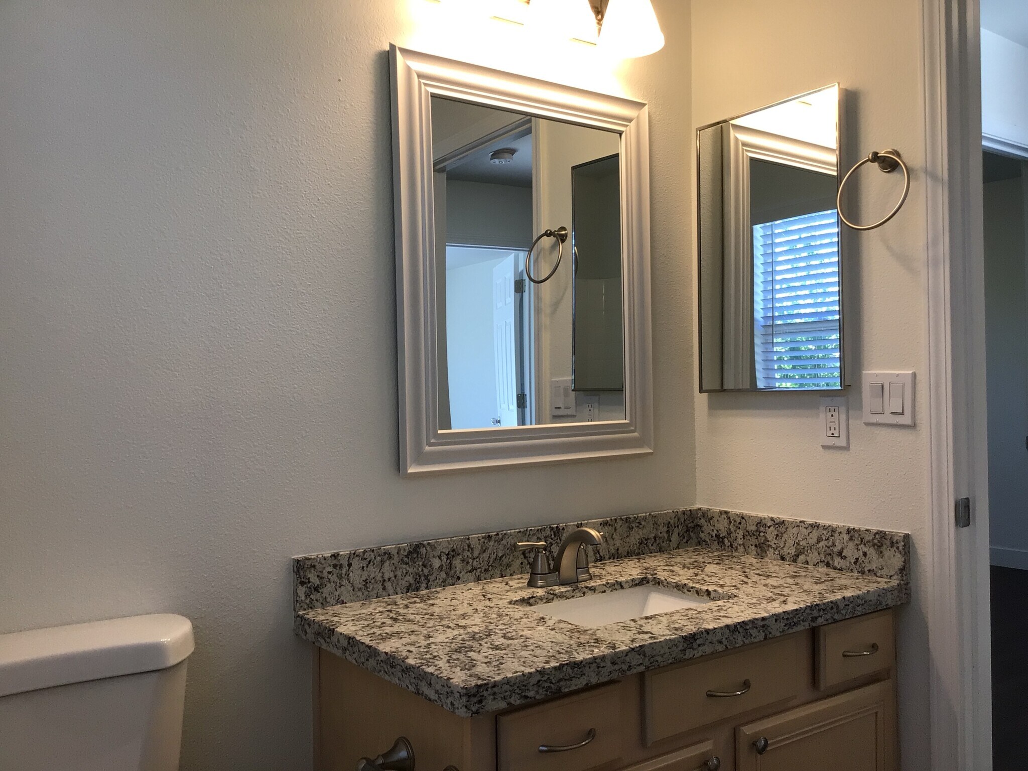 Building Photo - 2712 Ineisa Ct