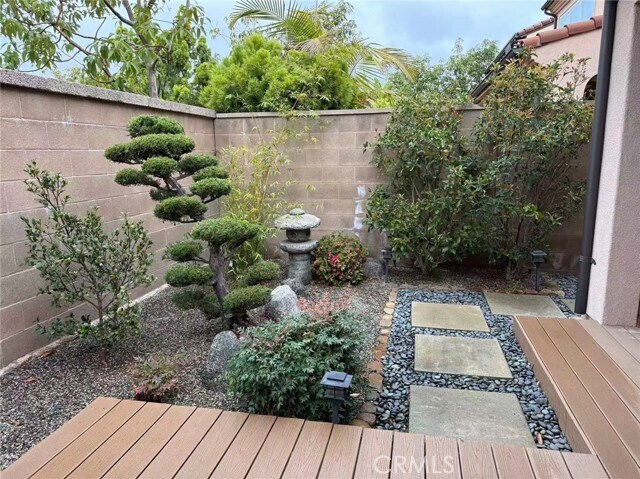 Building Photo - 78 Somerton
