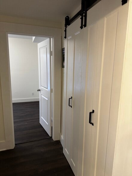 Building Photo - 111 N Winnetka Ave