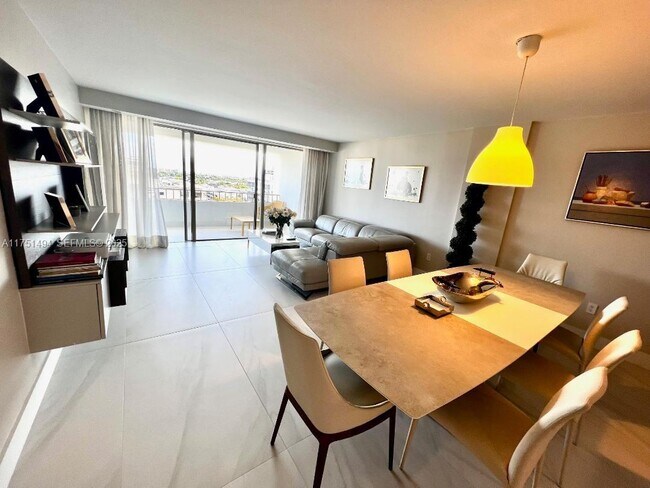 Building Photo - 155 Ocean Ln Dr