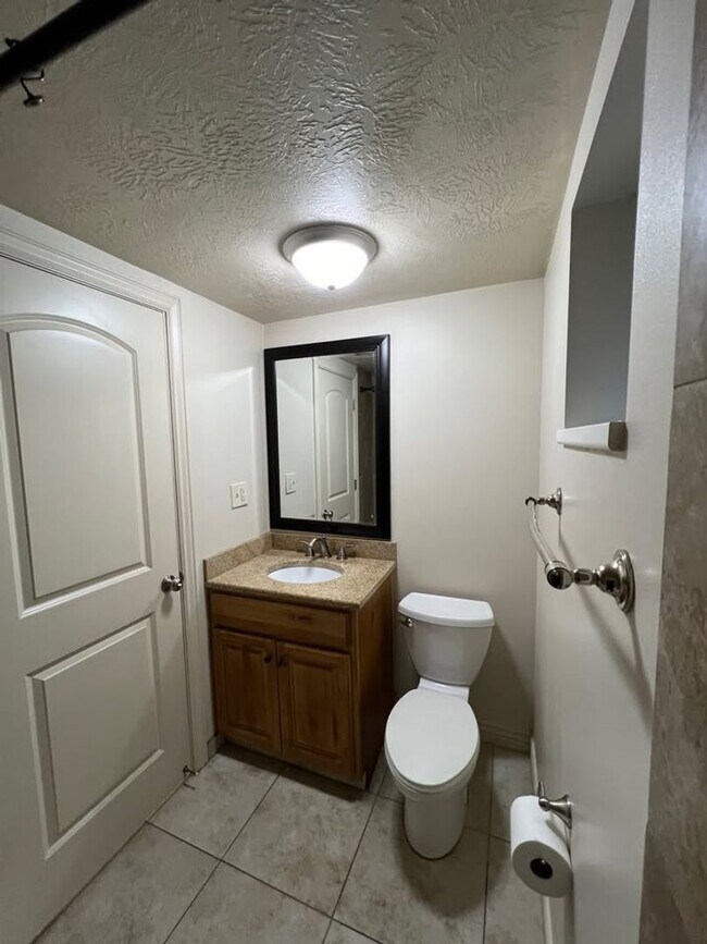 Building Photo - Ada-315 E 600 S Springville, UT 84663