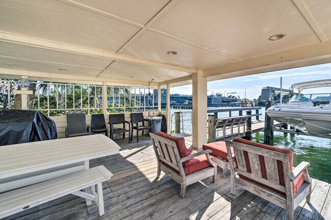 Building Photo - 109 Bayshore Rd