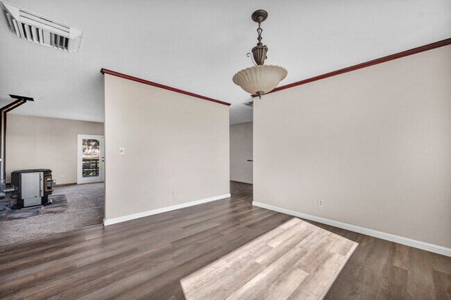 Building Photo - 30 El Caballo Trail