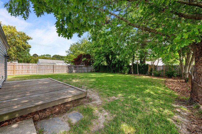 Building Photo - Renovated Ranch-Style Gem in Virginia Beach