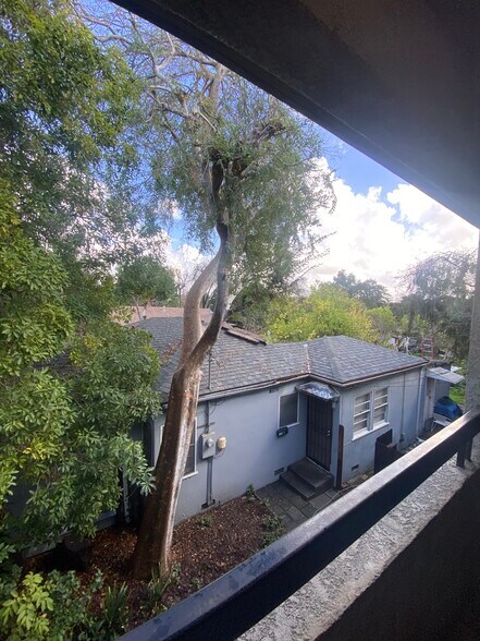 Building Photo - 2400 Seneca St