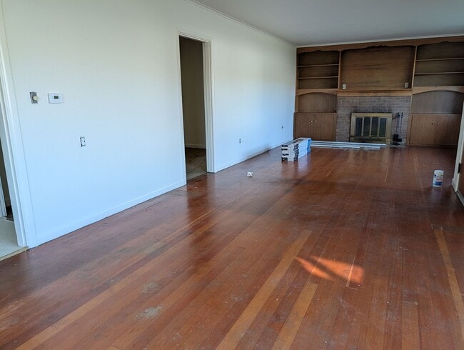 Building Photo - 1637 Cleveland Ave