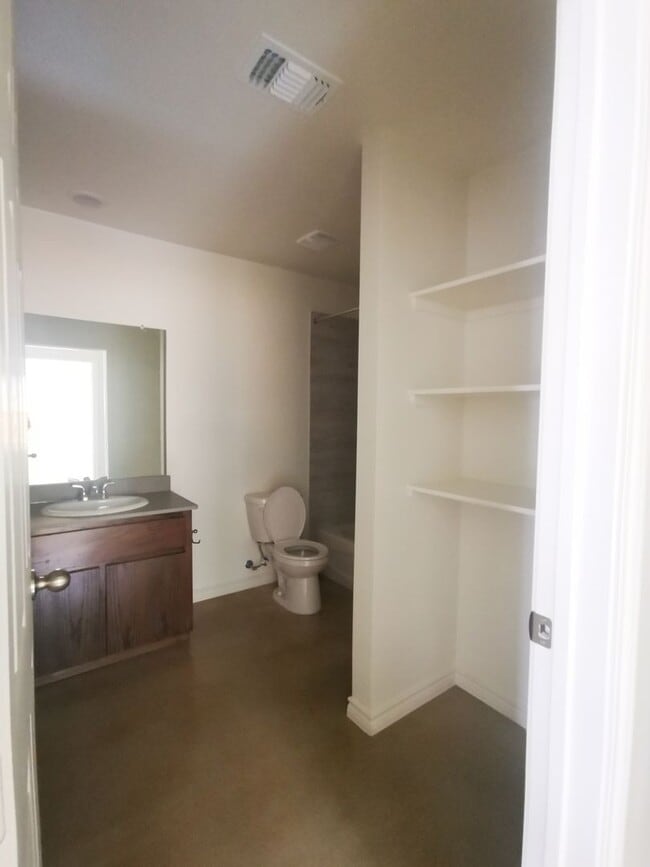 Building Photo - P2-2306 Duntov Drive Temple, TX 76504