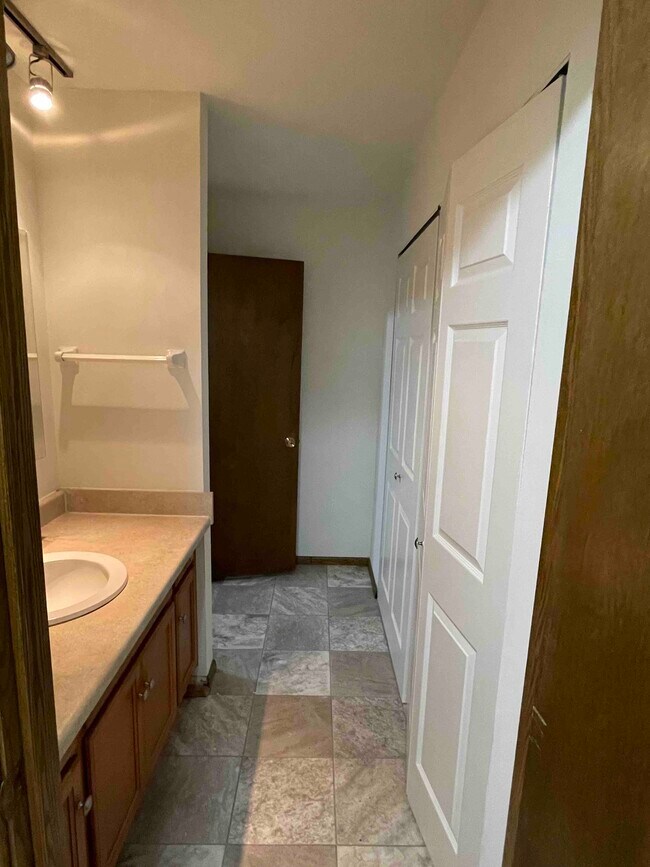 Building Photo - Westport Apartments