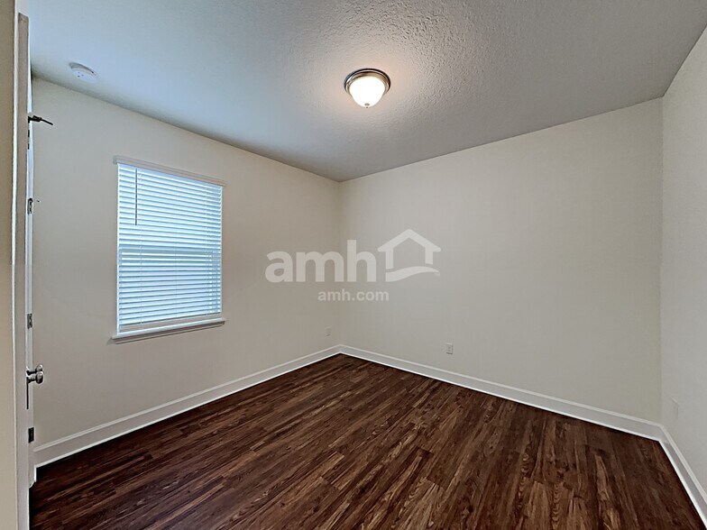 Building Photo - 1004 Walden Woods Dr