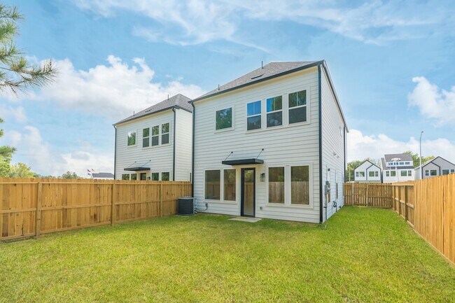 Building Photo - 7628 Inwood Hls Ln