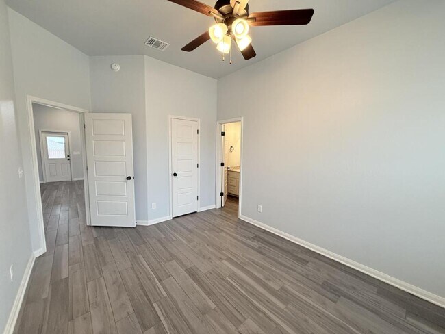Building Photo - 8301 Grayson Trl