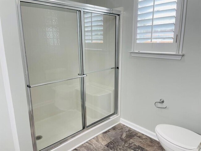 Building Photo - 2335 Gateview Ct