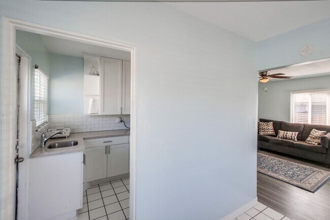 Building Photo - HALF OFF First Months Rent w/ move in before July 4th!!!