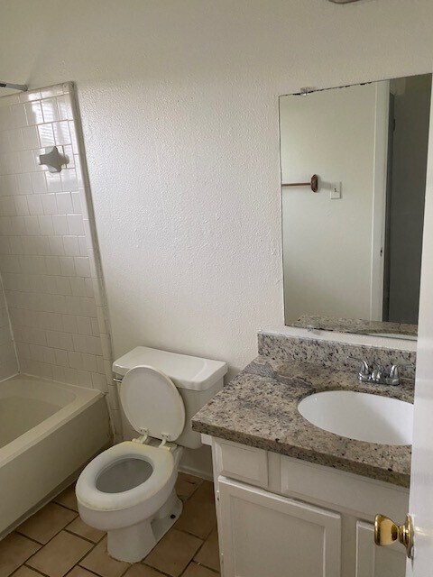 Building Photo - 12222 Carola Forest Dr