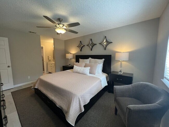 Building Photo - 44 Park Pl