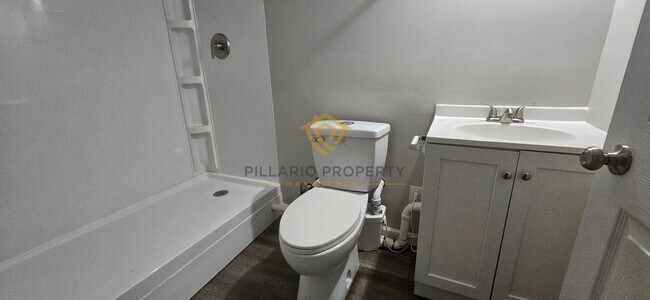 Building Photo - 901-903 Dequincey