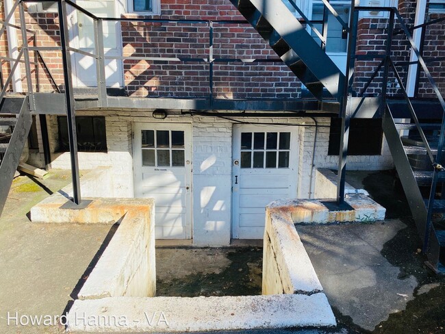 Building Photo - 1 br, 1 bath House - 7340 Hampton Blvd., #B3