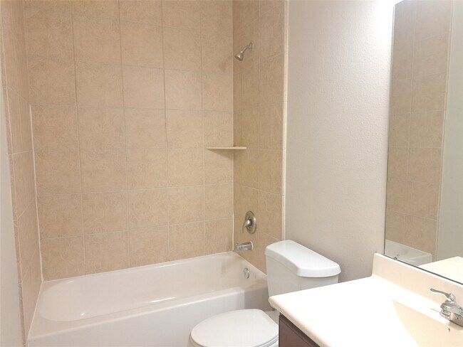 Building Photo - 26315 Fox Ridge Ln