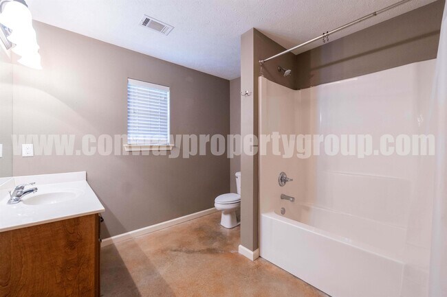 Building Photo - 965 Wineberry Rd