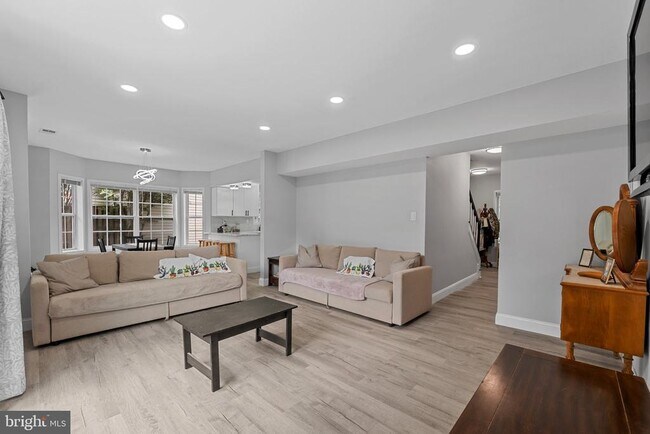 Building Photo - 6117 Blue Whale Ct