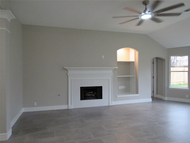 Building Photo - 2515 Old River Ln