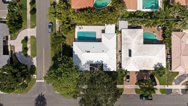 Building Photo - 6630 NE 21st Ave