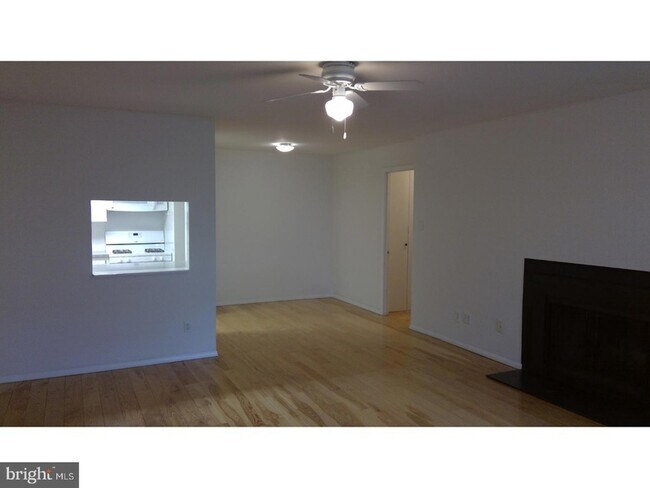 Building Photo - 379 Old Forge Crossing