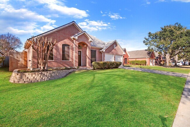 Building Photo - 23122 Beech Canyon Dr