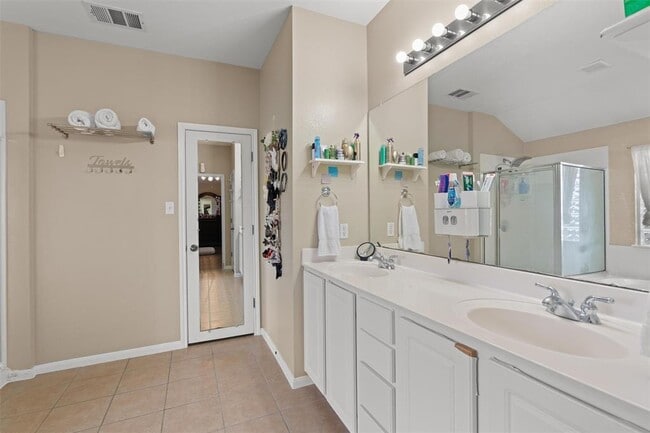 Building Photo - 2334 Caprock Pl