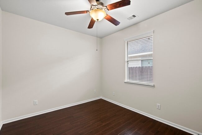 Building Photo - 16710 Jelly Park Stone Dr
