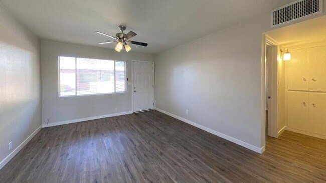 Building Photo - Newly Renovated Spacious 1 Bedroom with Vi...