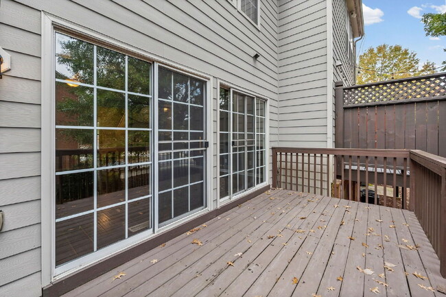 Building Photo - 5149 Manerdale Dr SE