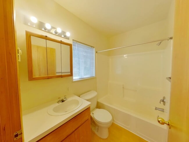 Building Photo - 1615 Ferry Alley