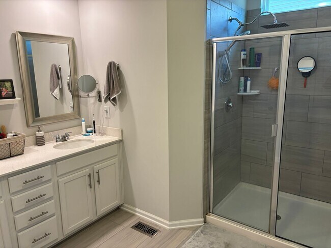 Building Photo - Beautiful 3-Bedroom Home in Copley Farm! *$500 Rebate on First Months Rent*
