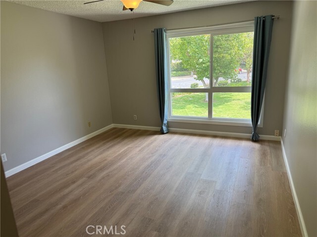 Building Photo - 3701 Country Club Dr