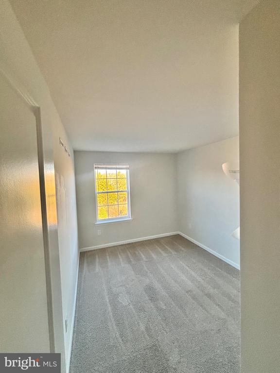 Building Photo - 189 Mazzeo Dr