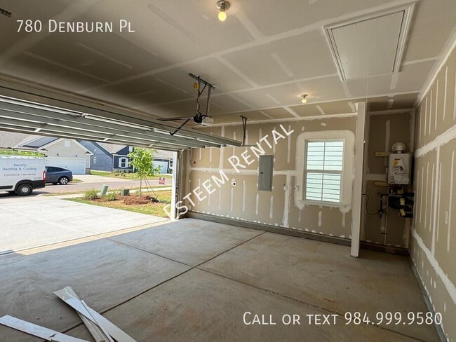 Building Photo - 780 Denburn Pl