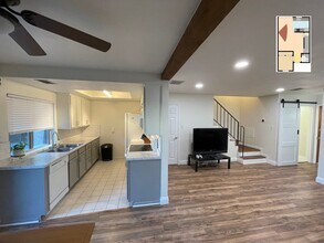 Building Photo - Fair Oaks Townhouse