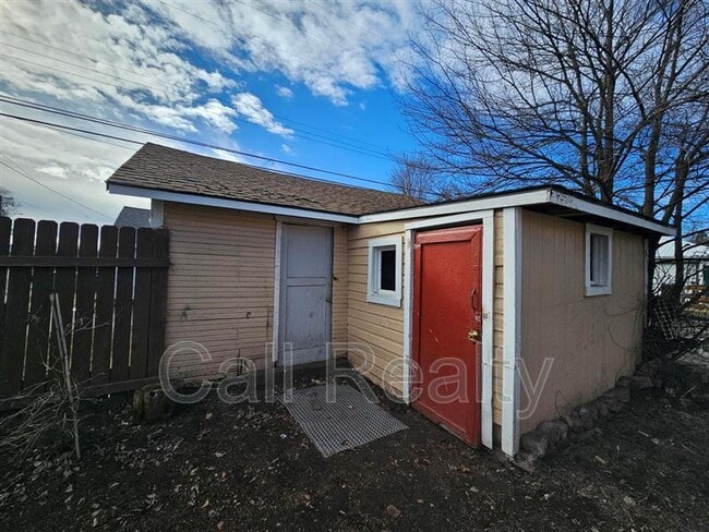 Building Photo - 2301 W Dean Ave